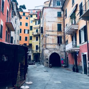 Piazza Mottino Lerici, volto. Location Scouting Italia - duzimage