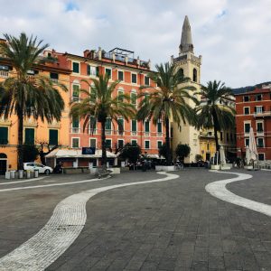 Piazza Garibaldi verso la Chiesa si San Rocco