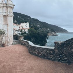 Location Scouting Italia - Tellaro, recensito come uno dei Borghi più belli d'Italia, fa parte del territorio del Comune di Lerici affacciandosi sul Golfo dei Poeti. Oratorio Selàa