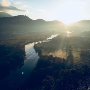 Alba scattata con un iPhone 6 nei pressi di Miglianico - Lecco. Sullo sfondo il fiume Adda