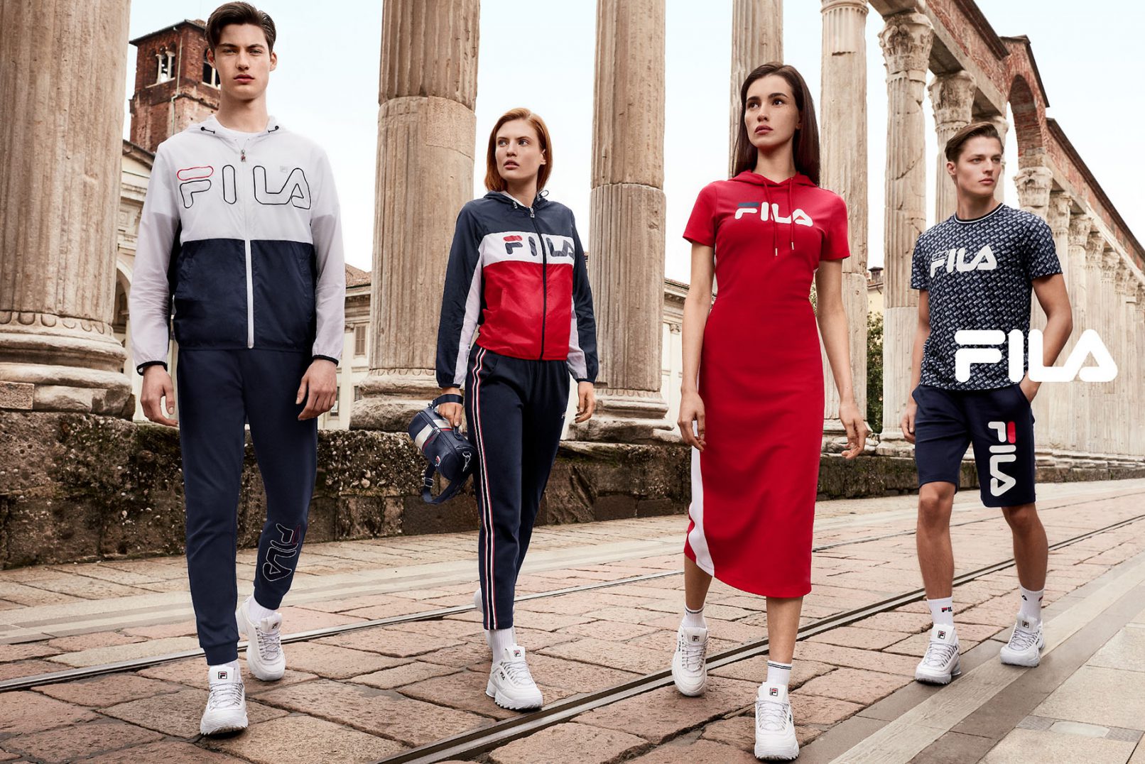 Fila Cina AW 2018 Advertising image shot in Milan by portrait, advertising and commercial photographer David Umberto Zappa. Talents posing in front of Colonne di S. Lorenzo in Milan. Immagine pubblicitaria scattata da David Umberto Zappa, fotografo commerciale, pubblicitario, editoriale presso le Colonne di S. Lorenzo a Milano.