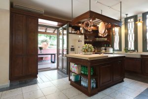cucina con pentole