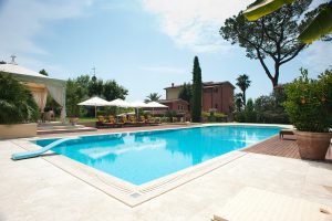 vista di una piscina privata